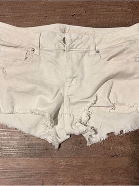 American Eagle Outfitters Cream Distressed Denim Cutoff Shorts